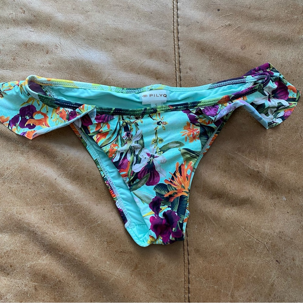 PilyQ floral ruffle bikini bottoms